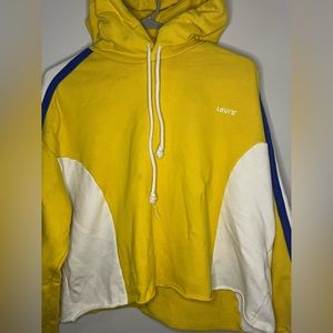 Yellow Levi’s cropped hoodie